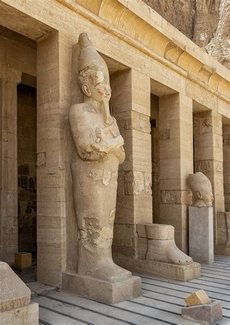 Osiride Statue Of Hatshepsut On The Upper Terrace Of The Mortuary