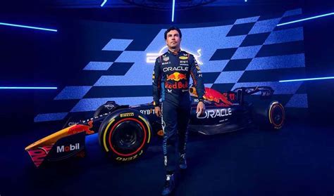 Red Bull Renueva A Checo P Rez Por Dos A Os As Lo Dice Puebla