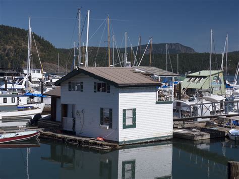 Cowichan Bay Marina Fishermen's Wharf