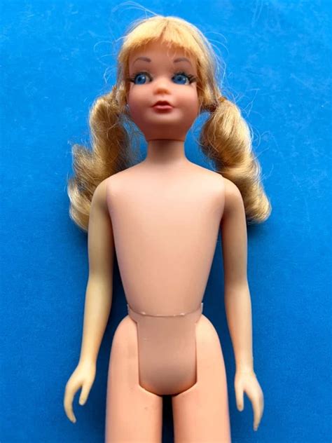 VINTAGE NUDE SKIPPER Blonde Sausage Curl Hair Tnt Doll From 1960 S 99