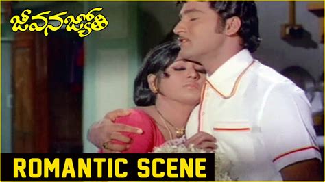 Shobhan Babu Vanisree Nice Love Scene Jeevana Jyothi Movie