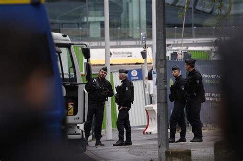 Mort De Nahel Les Acteurs Du Drame R Unis Nanterre Aujourdhui Pour