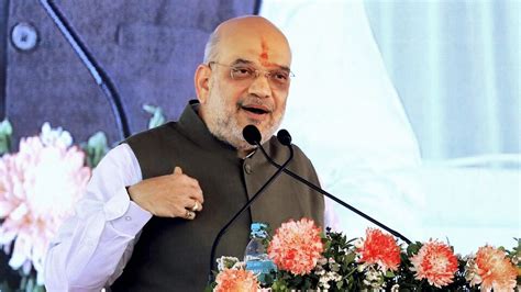 Amit Shah उद्धव ठाकरेंनी बाळासाहेबांची पार्टी शरद पवारांच्या चरणात