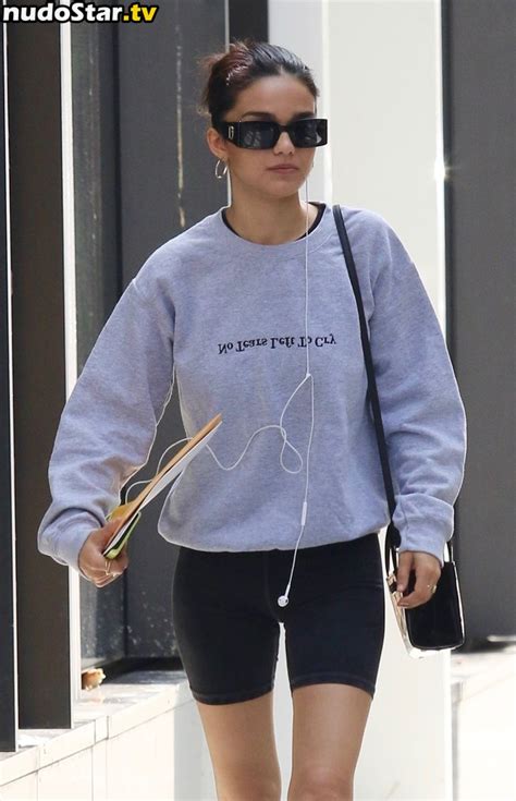 Rachel Zegler Rachelzegler Rachmariexoxo Nude OnlyFans Photo Nudostar TV