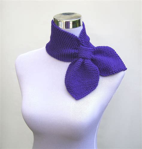 Knitted neck warmer ascot scarf retro fifties style pull by jarg0n