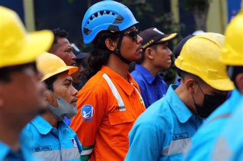 FOTO Antisipasi Potensi Cuaca Ekstrem PLN Siagakan 2 209 Personil