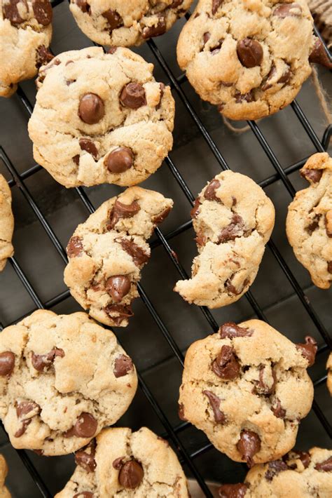 Oat Flour Chocolate Chip Cookies - Brownie Bites Blog