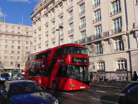 Ltz London Metroline Hadliegh Flickr