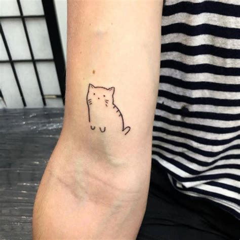 Cool Cat Outline Tattoo Ideas For Kitty Lovers