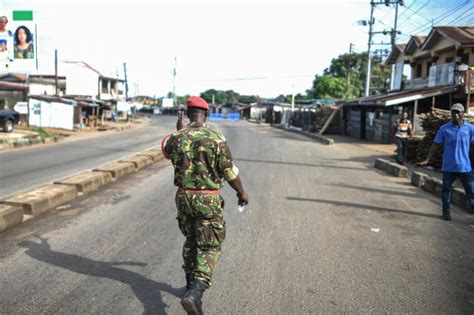 Tentative De Coup DÉtat Au Sierra Leone 21 Personnes Tuées Dont