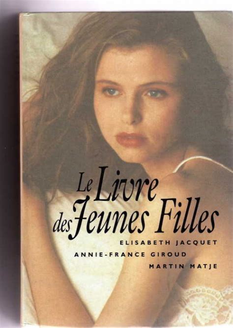 Le Livre Des Jeunes Filles Livraddict