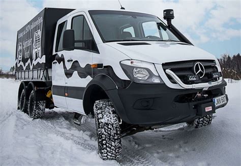 Vaikeimpiin työpäiviin Mercedes Benz Sprinter Oberaigner 6x6