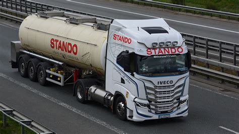 PL Stando Iveco S Way NP BonsaiTruck Flickr