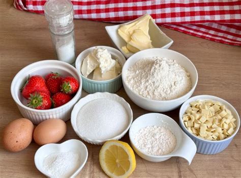 Erdbeer Frischk Se Muffins Mit Wei Er Schokolade