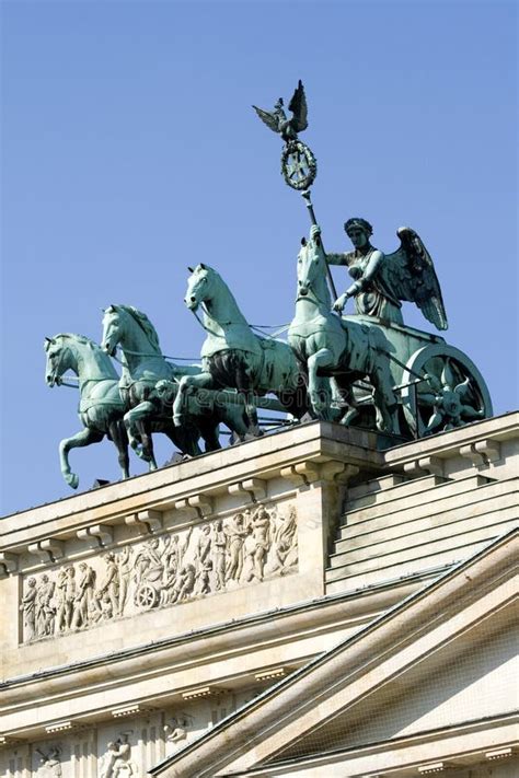 4 087 Quadriga Statue Stock Photos Free Royalty Free Stock Photos