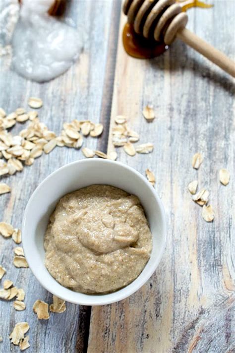 Honey Oatmeal Homemade Face Mask Easy DIY Beauty Prodcut