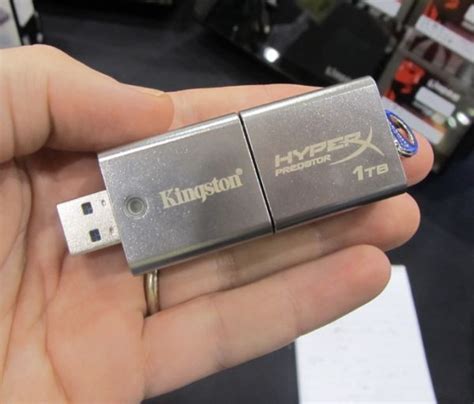 Kingston introduces a 1TB USB 3.0 flash drive - Liliputing