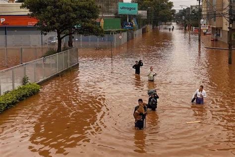 Situação em abrigos públicos do RS preocupa autoridades Brasil