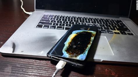 Galaxy Note 7 Replacement Batteries Catch Fire Too