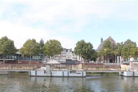 Cosa Vedere A Maastricht In Una Giornata Autunno Posh Backpackers