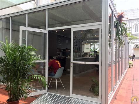 [singapore] The Glasshouse Specialty Coffee And Toast Bar At Chijmes Singapore Yennymakanmulu