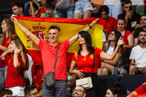 La Fonteta Estalla Con La Victoria De España Frente A Francia En La