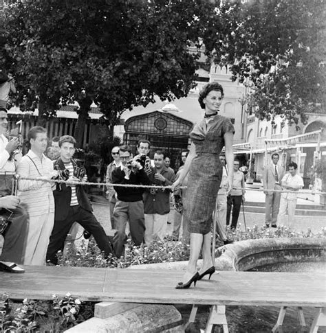 Sophia Loren At The Venice Film Festival 1958 Old Photo 5 Eur 6 52