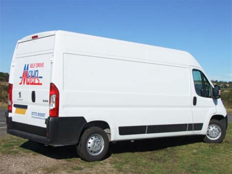 Maun Motors Self Drive Van Hire East Midlands LWB Medium Roof