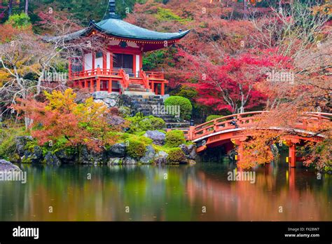 Im Daigo Ji Tempel Fotos Und Bildmaterial In Hoher Aufl Sung Alamy