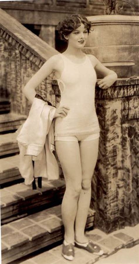 Before Bikini Era Vintage Photos Of Female Swimsuits In The S