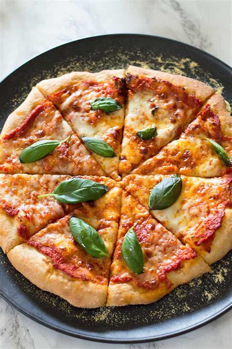 Easy Margherita Pizza Recipe