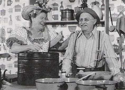 Minnie Pearl And Grandpa Jones Grandpa Jones Country Music Stars Hee Haw