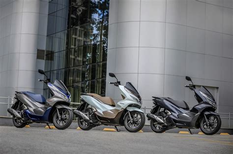 Honda Pcx Traz Linha De Op Es Ampliada Planetcarsz