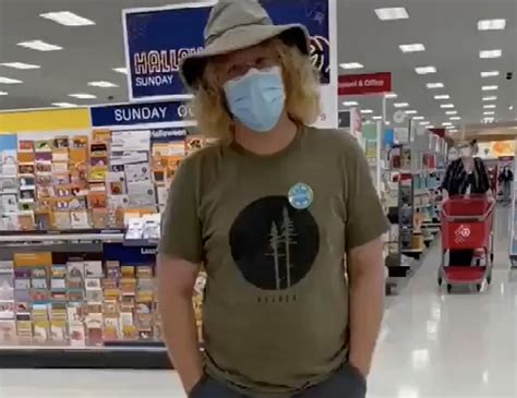 Man Harasses Woman In Store For Not Wearing Mask Video