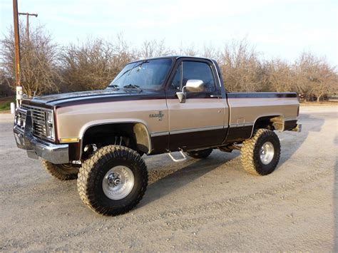 1984 Chevy Silverado 12ton 4x4 Lifted C10 Pinterest