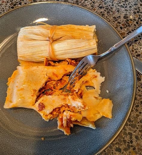 Whats The Correct Way To Eat A Tamale