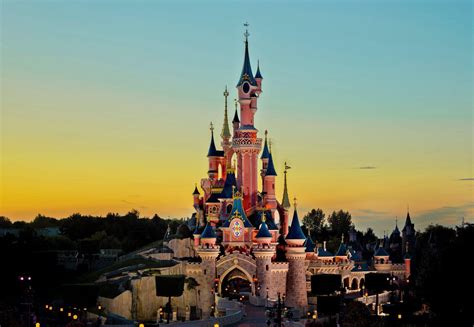 Disneyland Castle Wallpapers Top Free Disneyland Castle Backgrounds