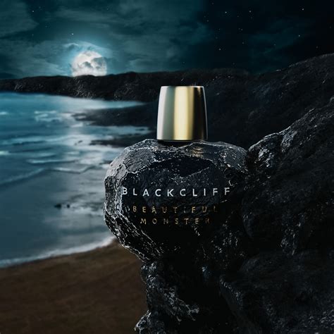 Black Cliff Parfums D Product Visualization And Animation Nashbox