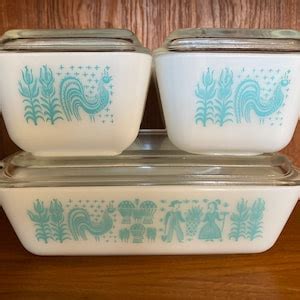 Pyrex Fridge Set Butterprint Amish With Lids Etsy