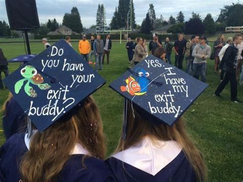 How To Decorate Your Graduation Cap Tips Tricks Ideas Her Campus