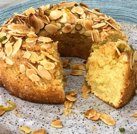 Receita de bolo de amêndoas Cardápio Saudável