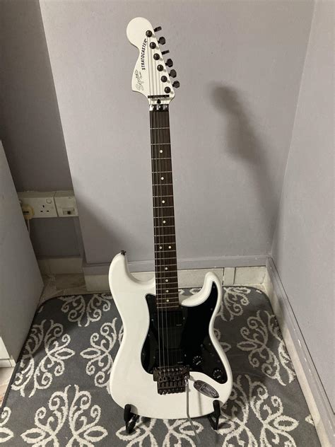 Squier Contemporary Olympic White Active Hh Floyd Rose Stratocaster Hobbies And Toys Music