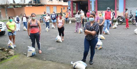 Gad De Valencia Y Mies Entregan Raciones Alimenticias A Los Ni Os