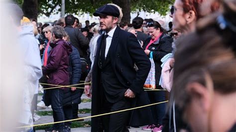 David Beckham Ficou H Na Fila Para Homenagear A Rainha Elizabeth Ii