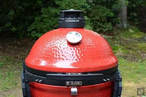 Kamado Joe Konnected Joe Review A Highly Versatile Smart Grill Engadget