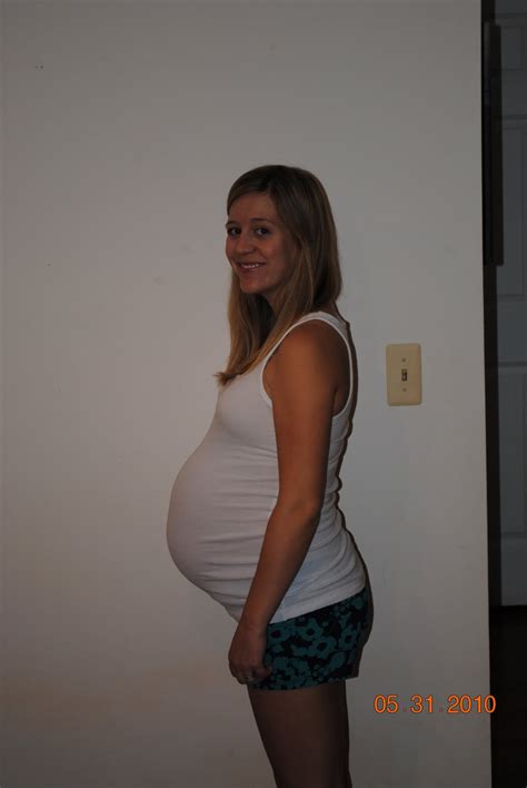 My Baby Blog: 34 Week Belly Picture