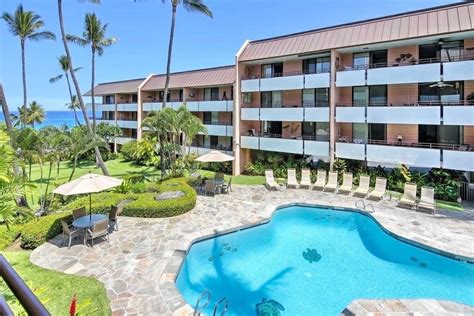 Kailua-Kona Condo w/ Ocean View - Walk to Beach! | Evolve