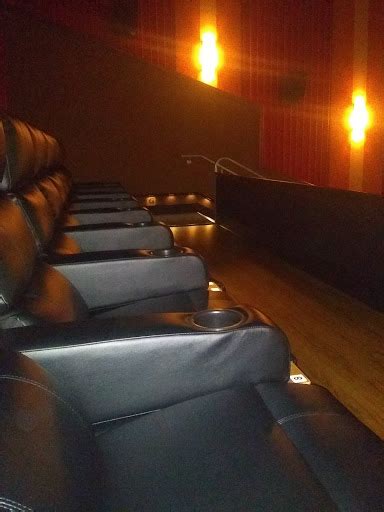 Movie Theater «Regal Cinemas Streets of Indian Lake 16 & IMAX», reviews ...