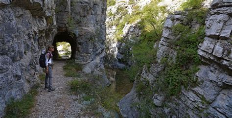 Les Gorges Du Riou Et Les Cr Tes De Revuaire Randoaix