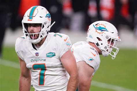 Miami Dolphins Jason Sanders Named Afc Special Teams Player Of The Week